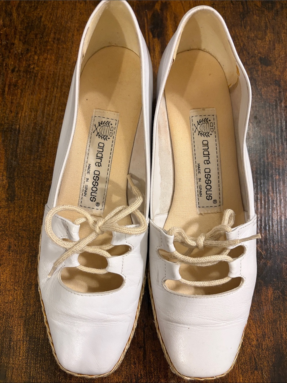 Vintage Andre Assous White Leather Espadrille Wedge Square Toe Open Lacing SZ 7